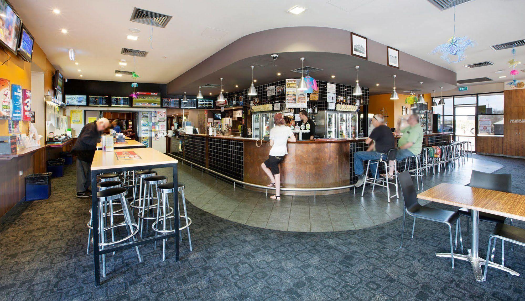 Nightcap At Playford Tavern Elizabeth Exterior photo